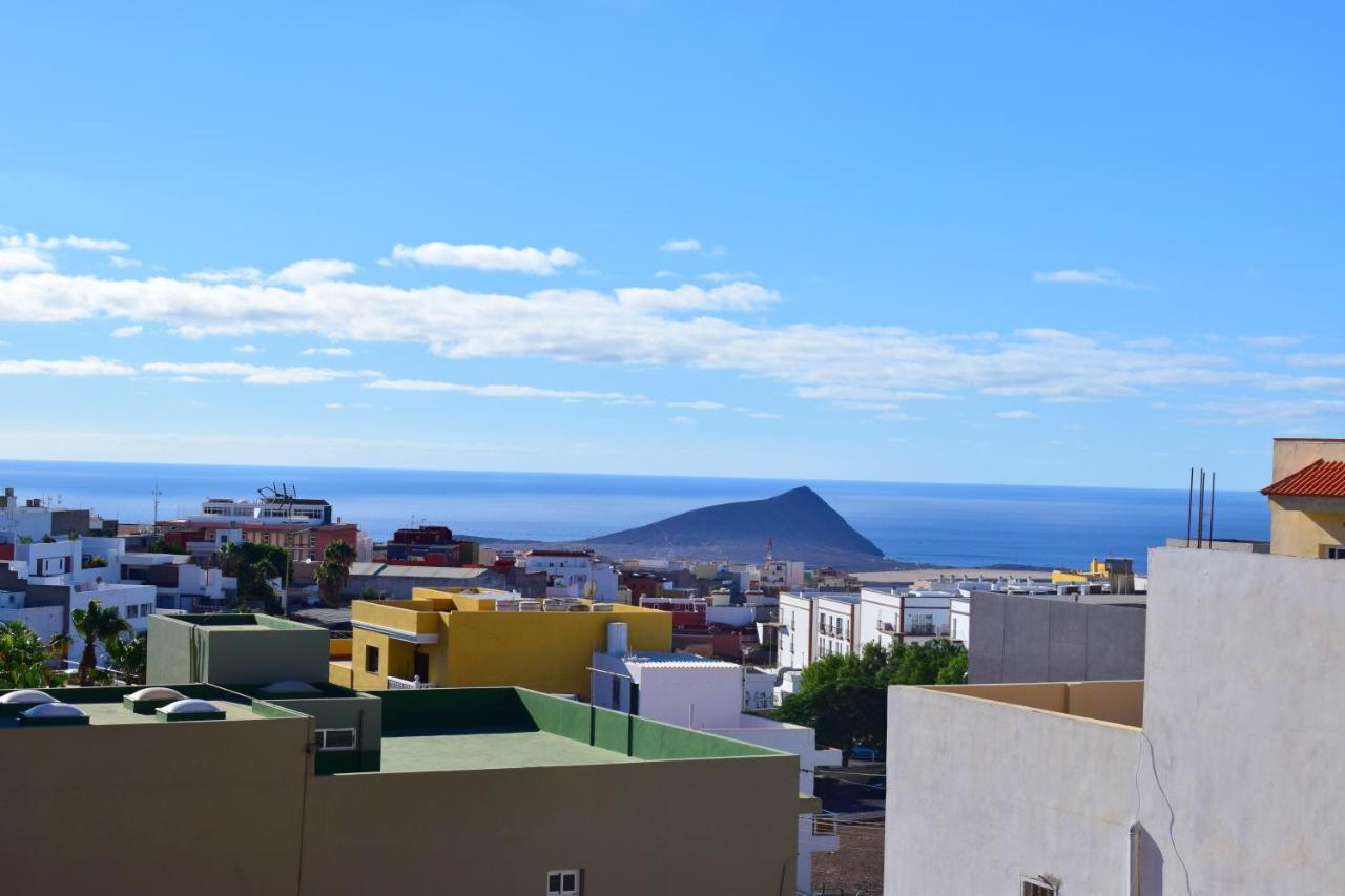 Cataleya'S Southairportflat Panoramic Views 24 H Check In & Pick Up Service 산이시드로 외부 사진