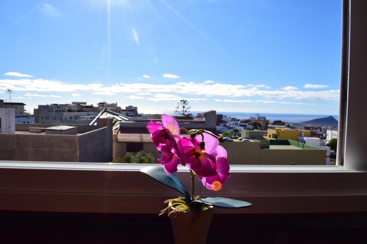 Cataleya'S Southairportflat Panoramic Views 24 H Check In & Pick Up Service 산이시드로 외부 사진